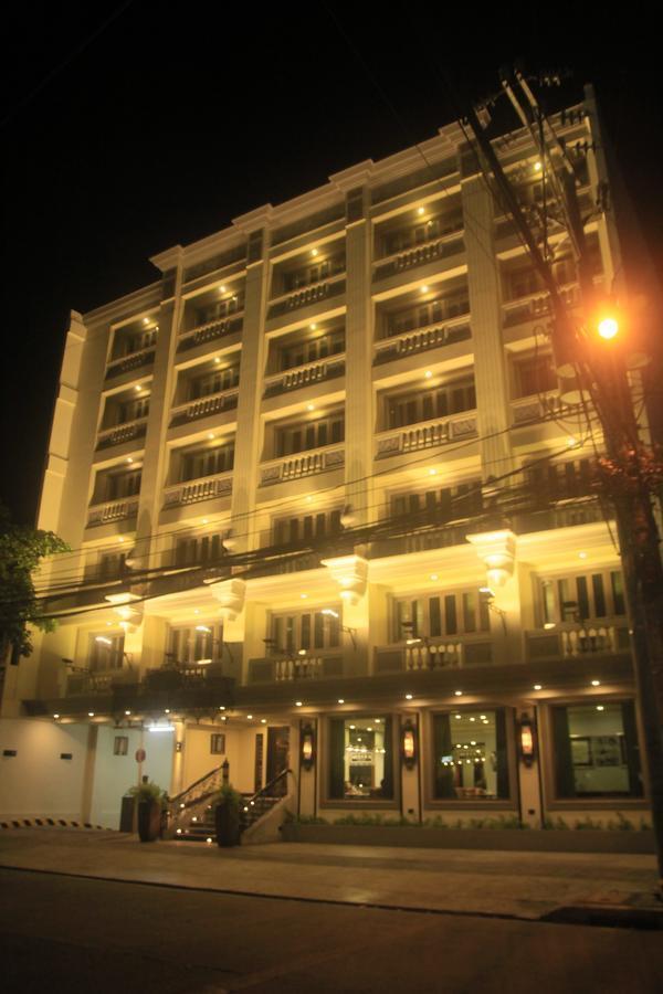 Herald Suites Polaris Manila Exterior photo